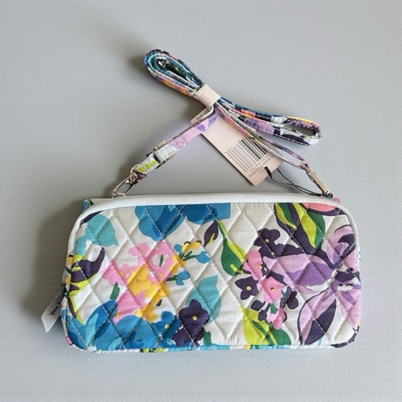 Vera Bradley Handbags - Vera Bradley Floral Quilted Women's Crossbody Bag